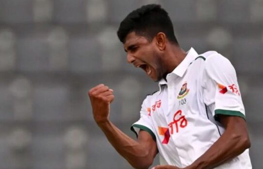 পেস তাণ্ডবে টাইগারদের স্বস্তির সকাল