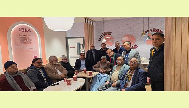 কফিতে মশগুল ব্রিটেনে পলাতক সাবেক মন্ত্রীরা!